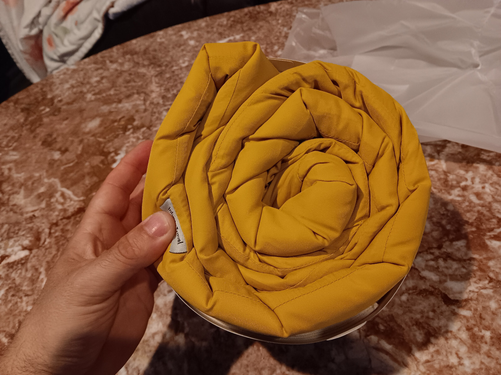 Huzi Infinity Pillow kids Mini Travel Neck Pillow ochre yellow NEW