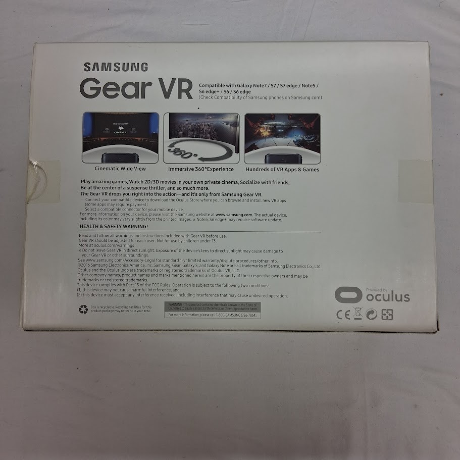 New In Box SEALED Samsung Gear VR Powered By Oculus SM-R323