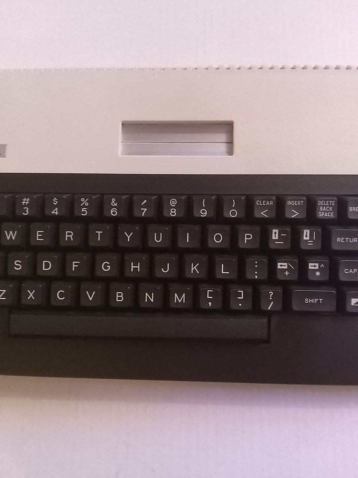 Atari 800 XL Computer Tested & Working w/ Power + Manuel US version