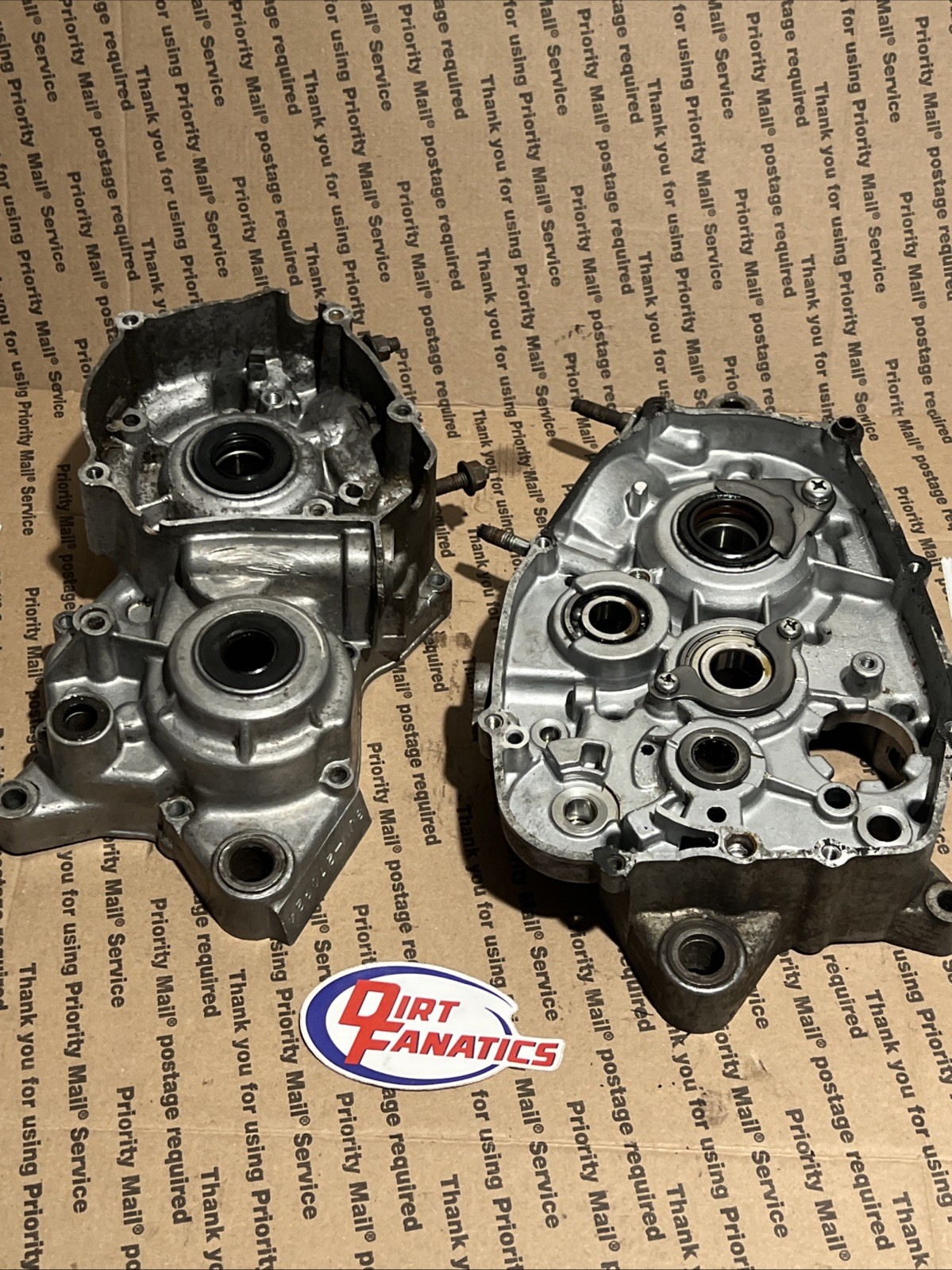 YAMAHA BLASTER OEM ENGINE CASES CRANKCASE MOTOR SET L R YFS200