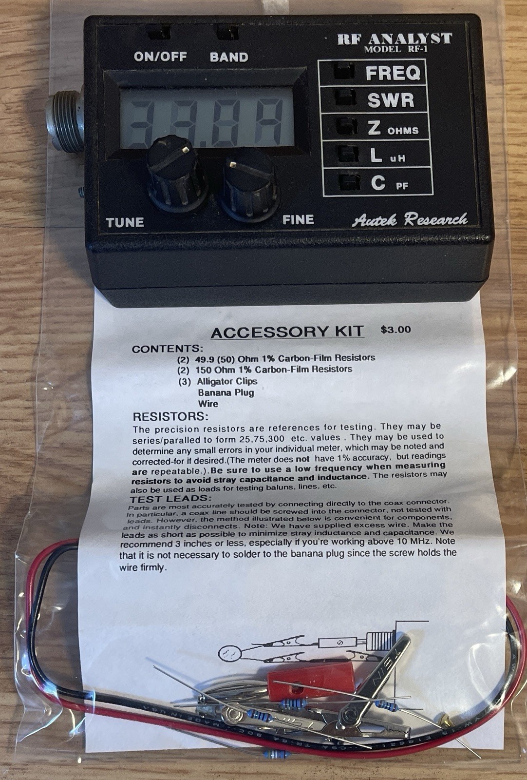 Autek Research RF-1 RF Analyst With accessory kit Works Fine