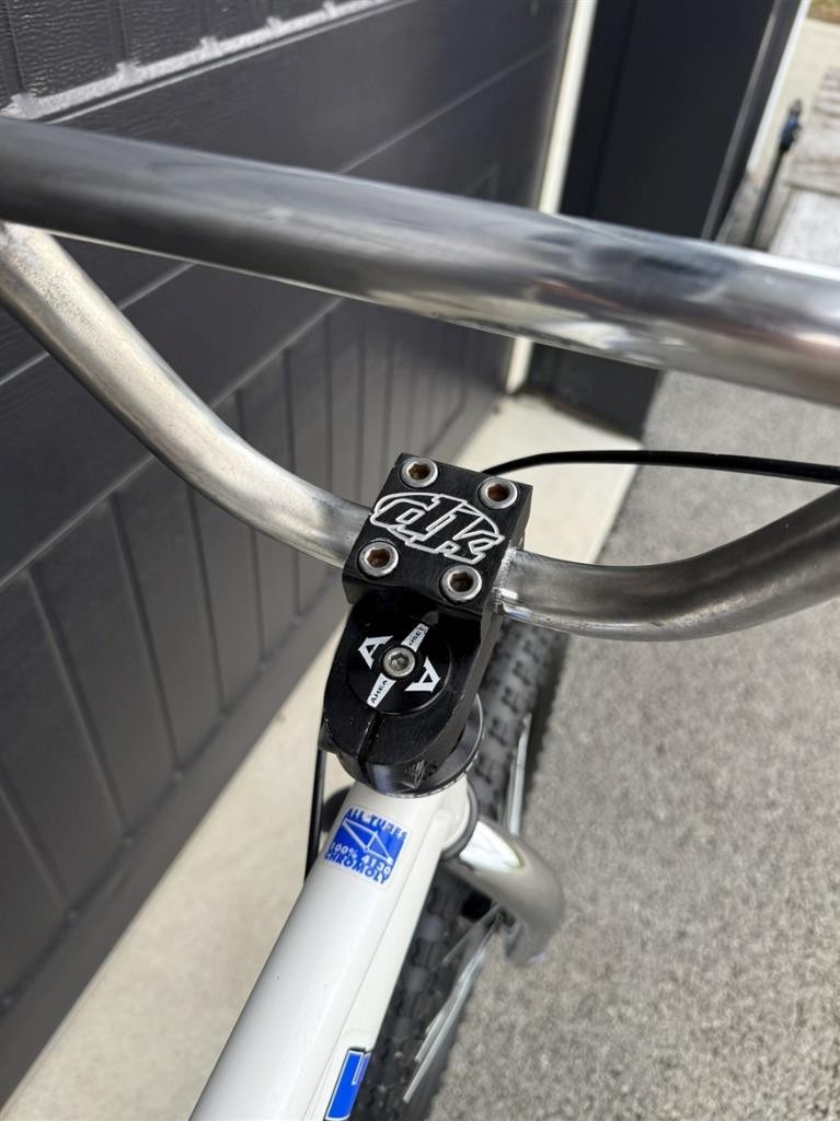 2000 DK Banshee Mid School BMX All Original White Blue Old Complete Bike Bicycle