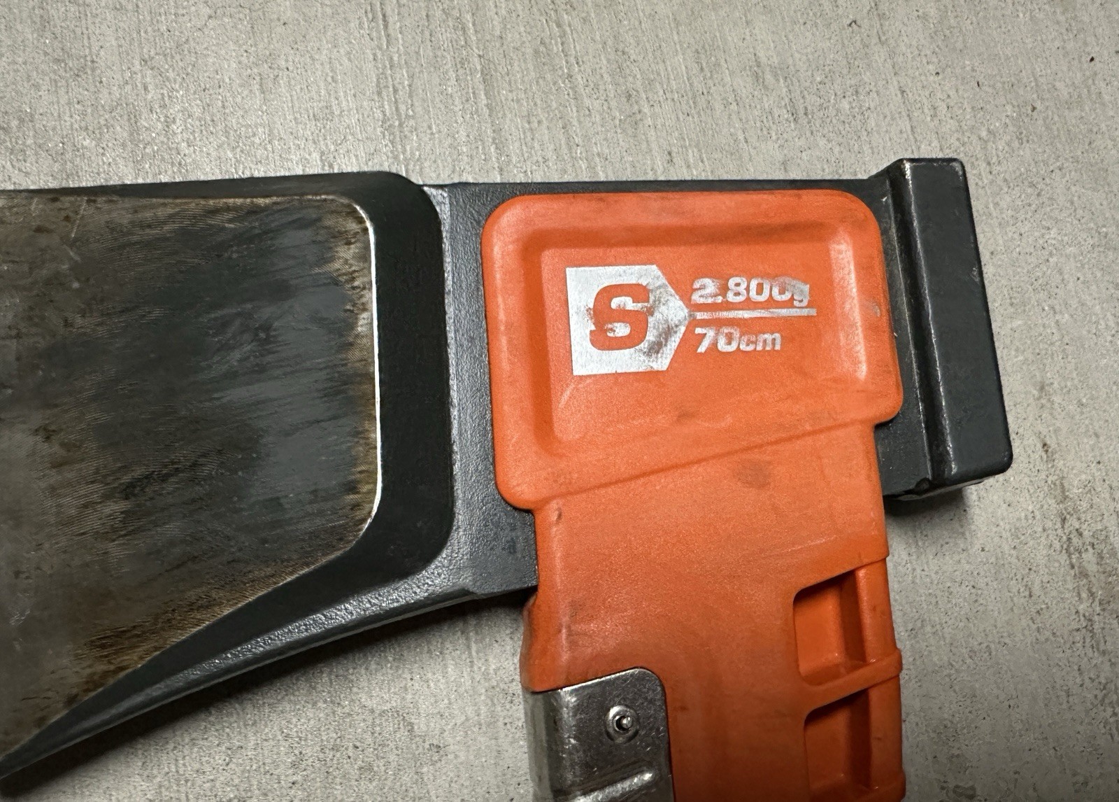 Husqvarna S2800 27" Composite Wood Splitting Axe with Blade Guard