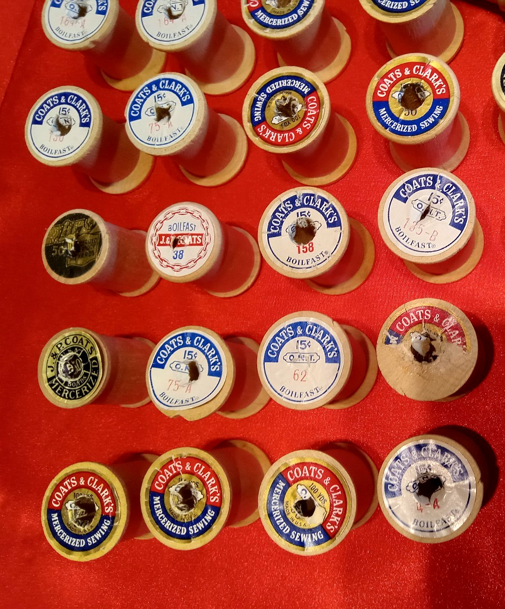 65 Vintage Wood Thread Spools Coats & Clarks & others Lot Of 65 Sewing Decor