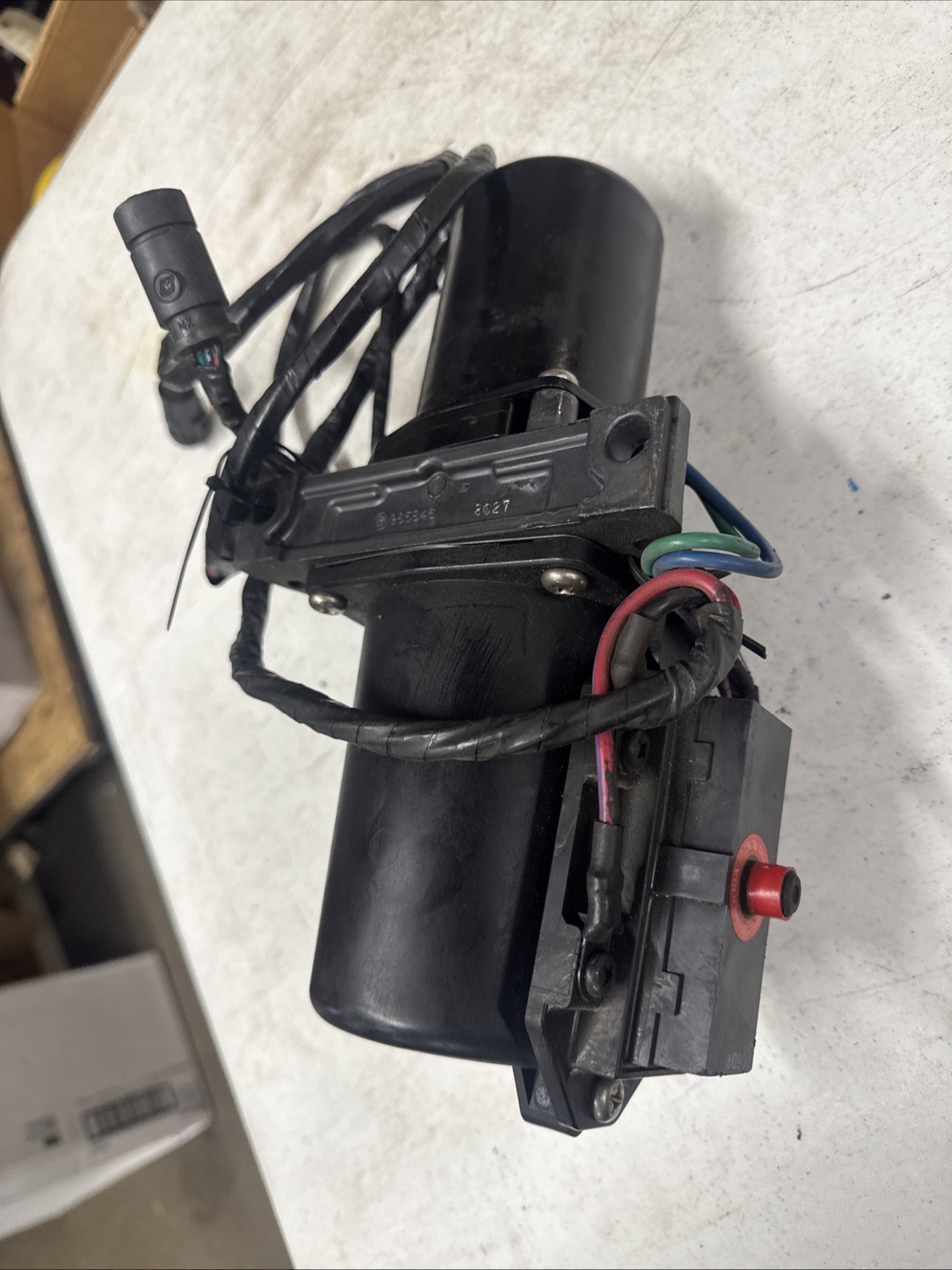 OMC Cobra Sterndrive Trim Motor Assembly 985846/986970