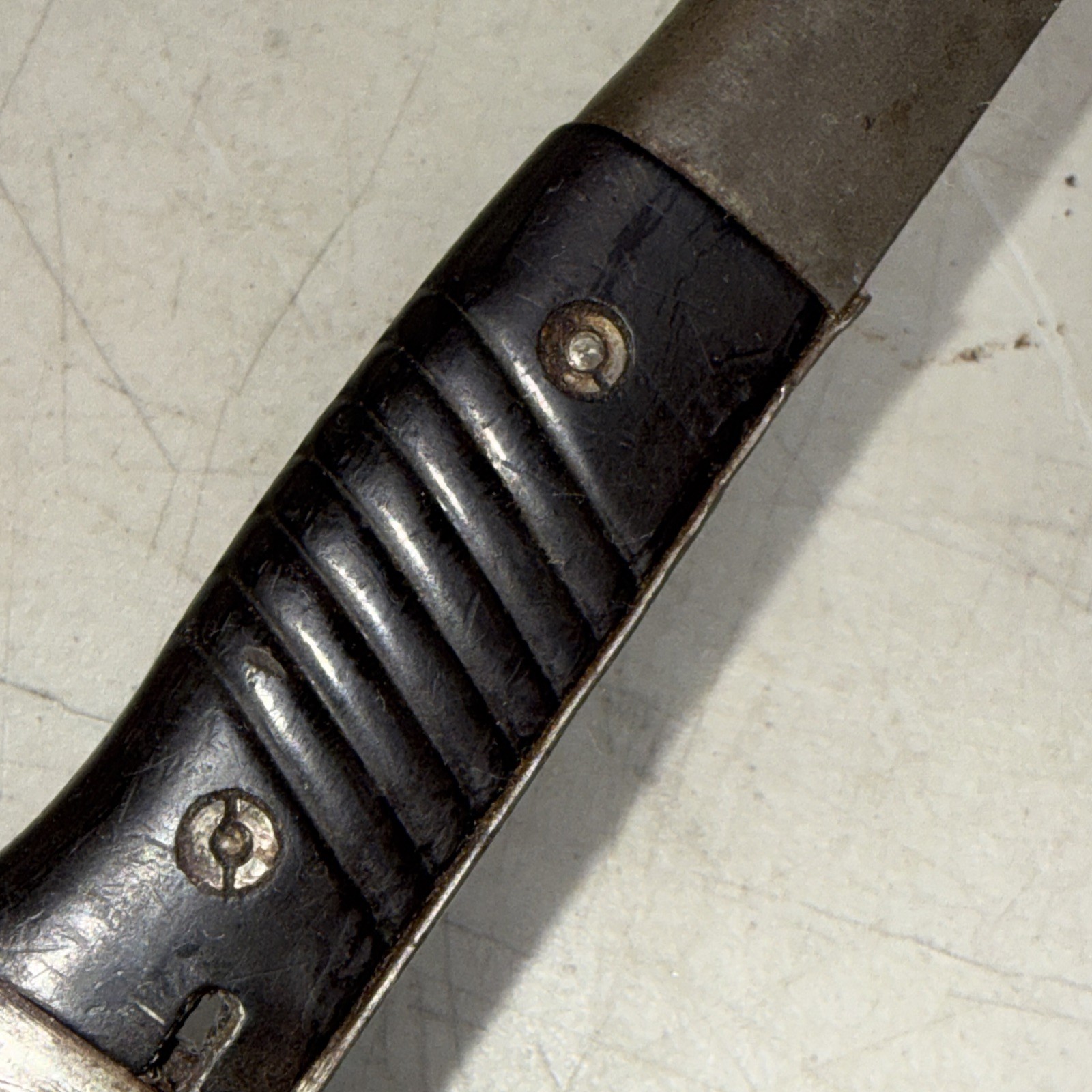 German WW2 K98 Bayonet Carl Eickhorn Mfg 1942 cof Bakelite Grips