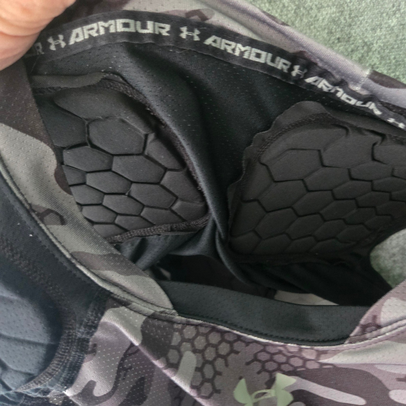 Under Armour Padded Compression Shirt Grey Camo McDavid HEX Football Rib Guard M