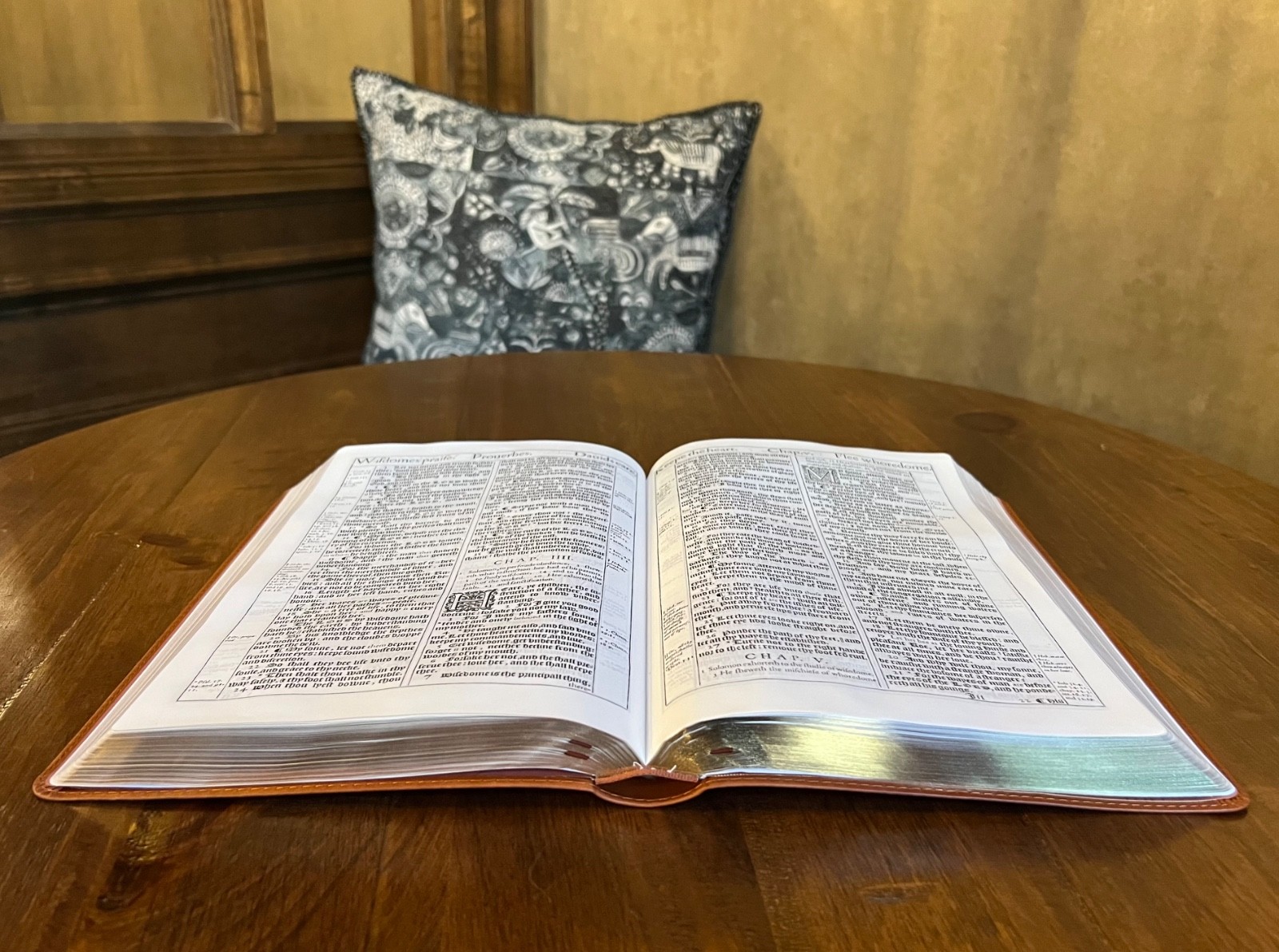 1611 KJV Facsimile w/ Apocrypha: 1st Edition, Authentic Reproduction (11x7x1.5)