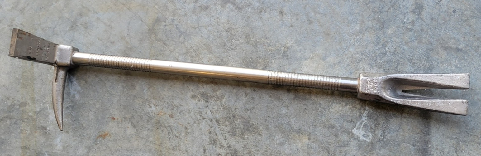 Paratech Halligan Firefighter Tool 30" 30 inch Hooligan BAR PRYBAR PRY