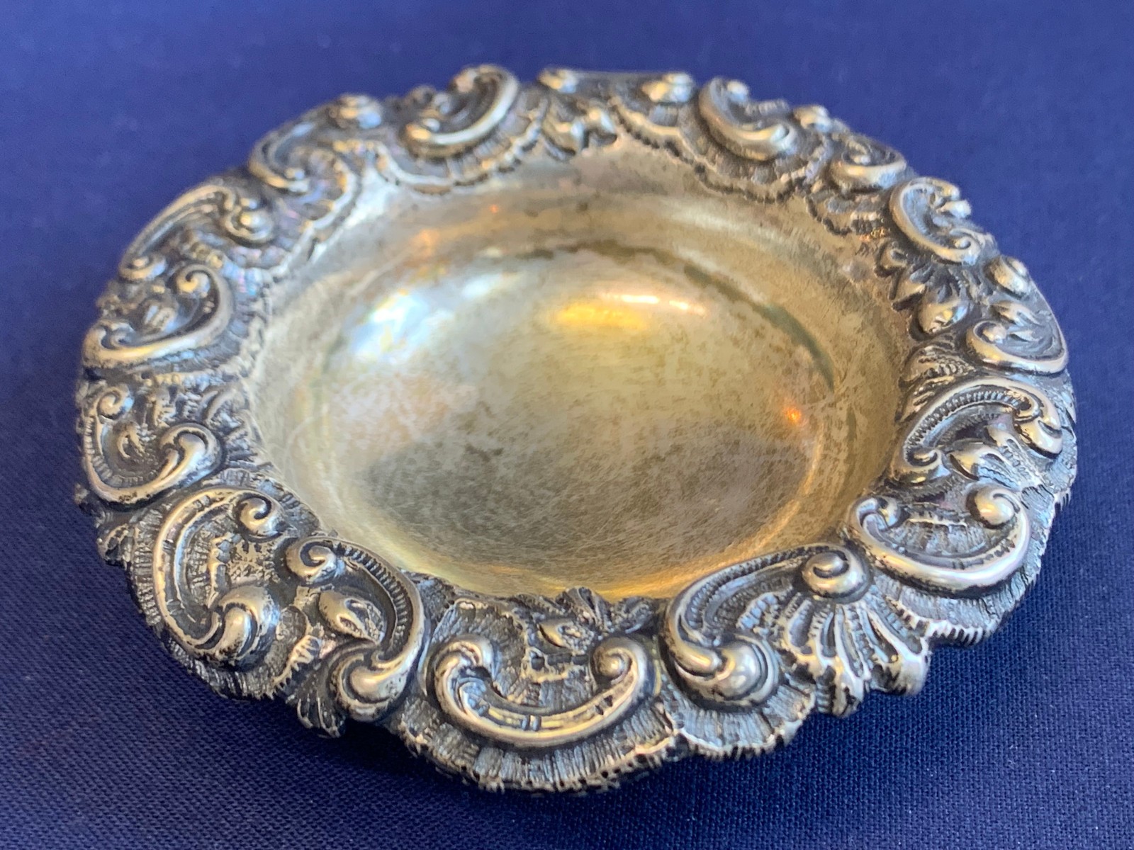 Antique Sterling Silver Condiment Dish Master Salt Cellar 38.9g Floral Repousse