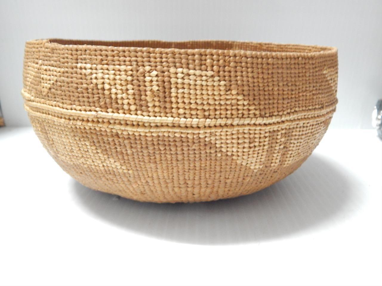 ANTIQUE YUROK (HUPA) BASKET MUSH BOWL HAT NORTHERN CALIFORNIA - CLEAN + NICE !