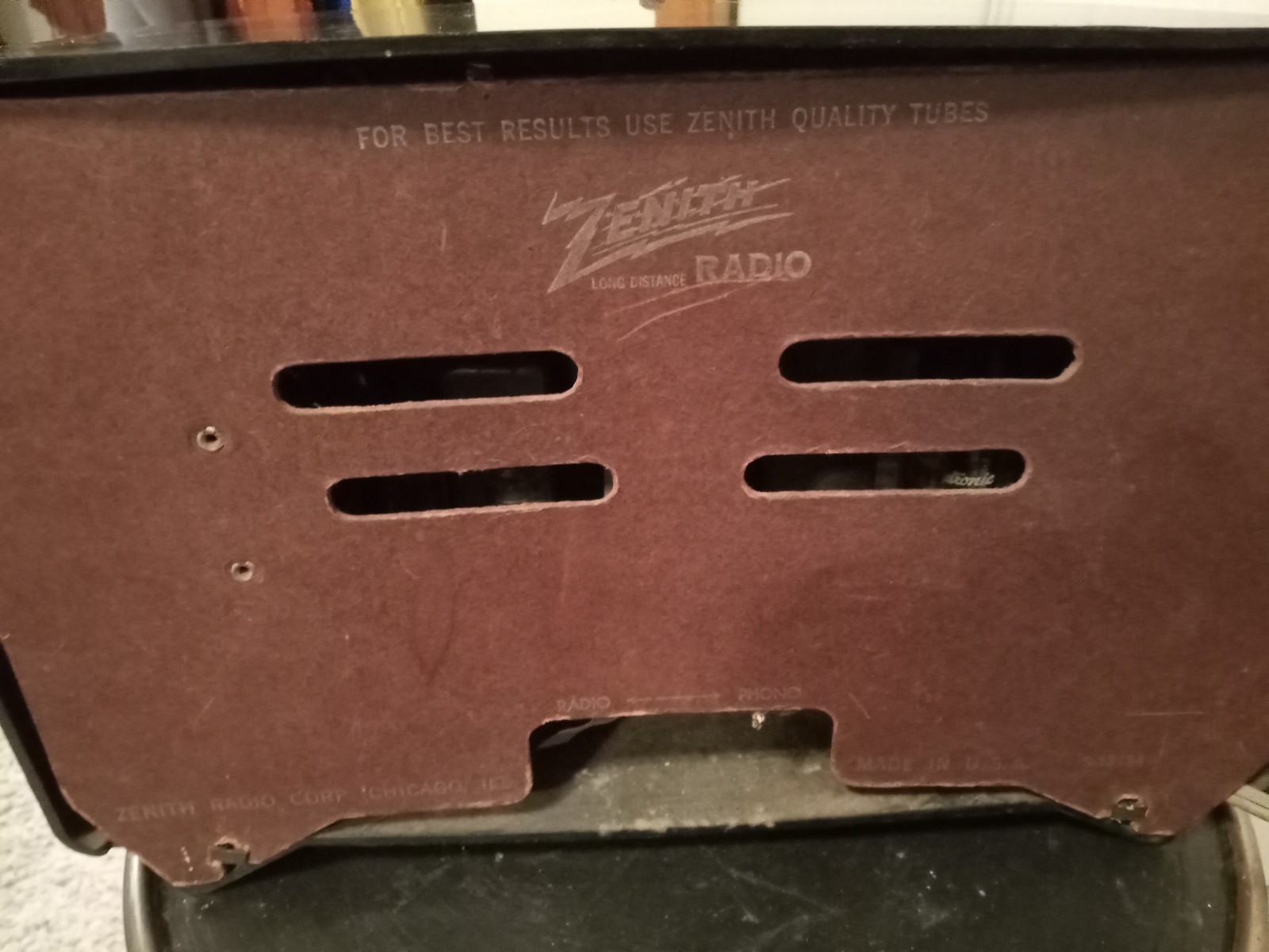 Vntg 1951 Zenith Brown Bakelite Gold Trim 6 Tube Radio Model H-615 ZY Working