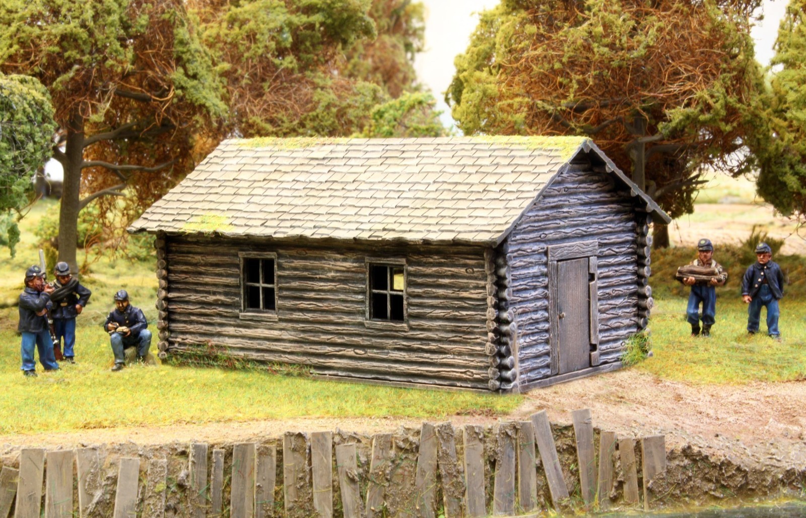 Renedra Plastics - LOG CABIN for 28mm Historical Wargames