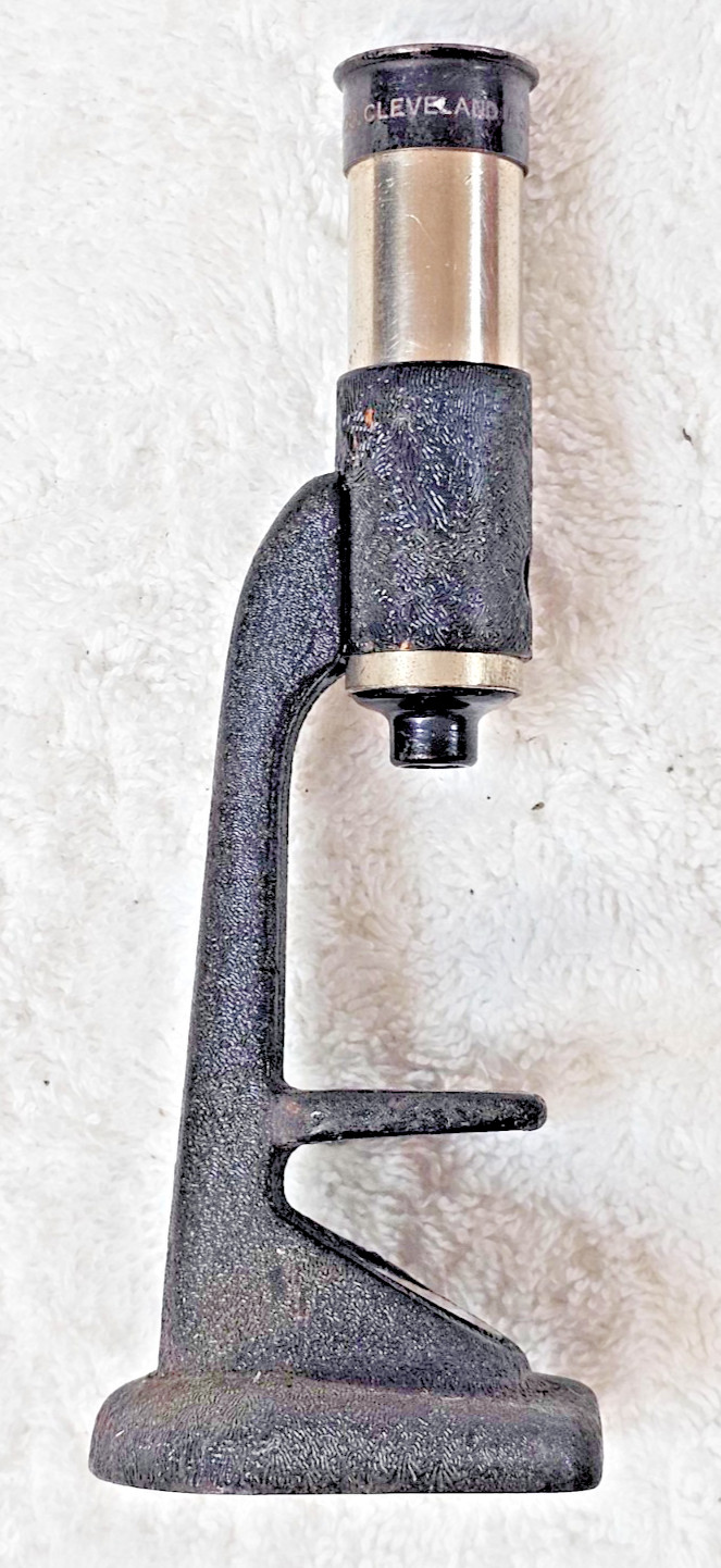 Newman-Stern Co. Cleveland USA Cast Iron Field Microscope Working VTG