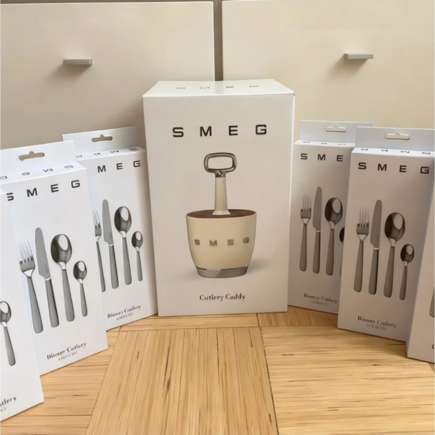 SMEG Cutlery Caddy with Full Set 24 Pcs Stainless Steel Cutlery Fast SHIP