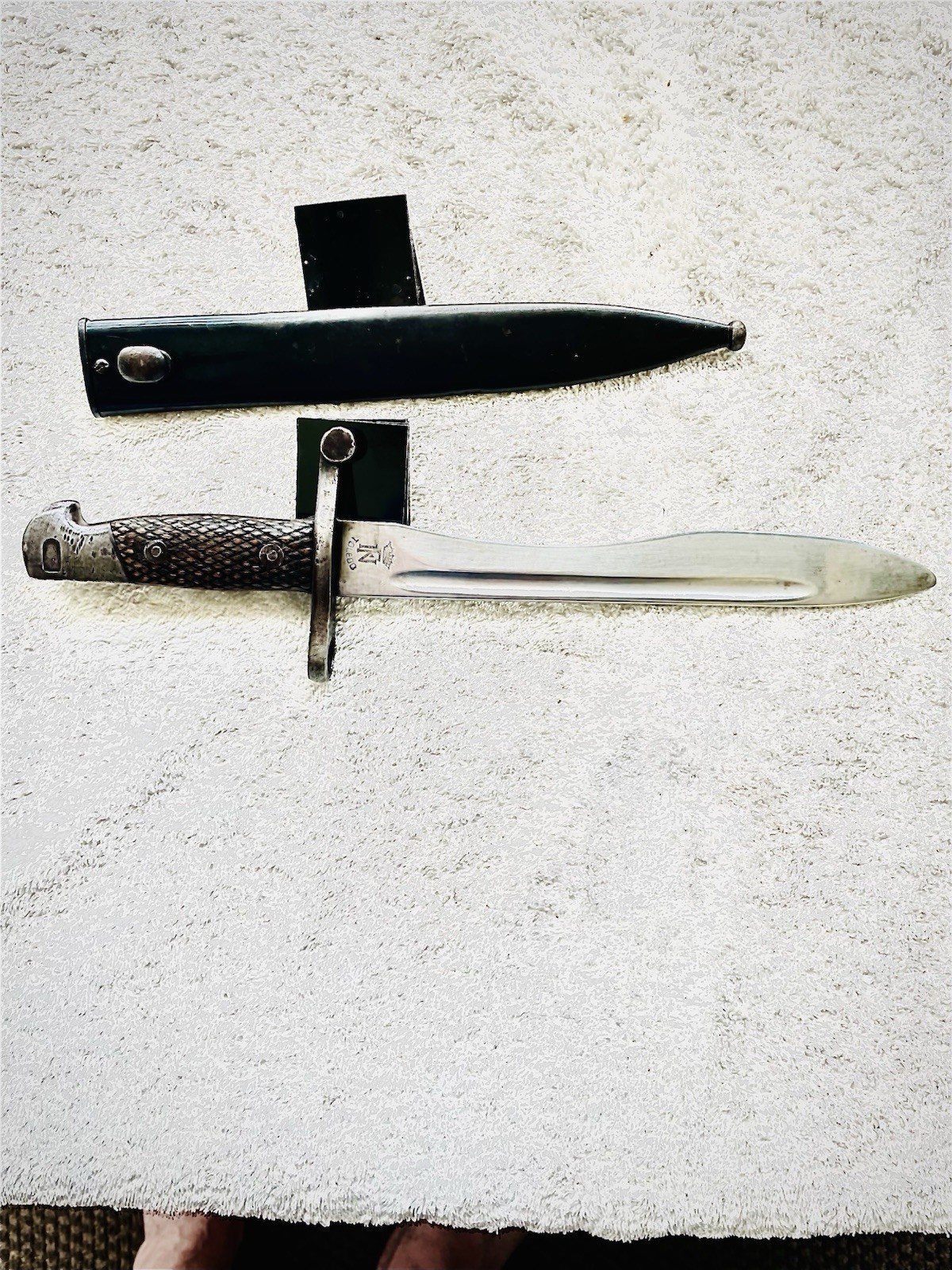 ORIGINAL WW2 SPANISH MAUSER M1941 BOLO BLADE BAYONET AND SCABBARD MADE IN TOLEDO