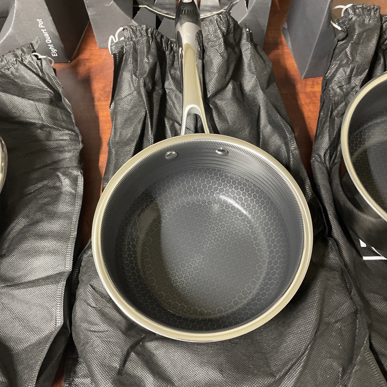 HexClad Hybrid Nonstick 6 Piece Sauce Pan Pot Cookware Set 2qt 3qt 8qt W/ Lids