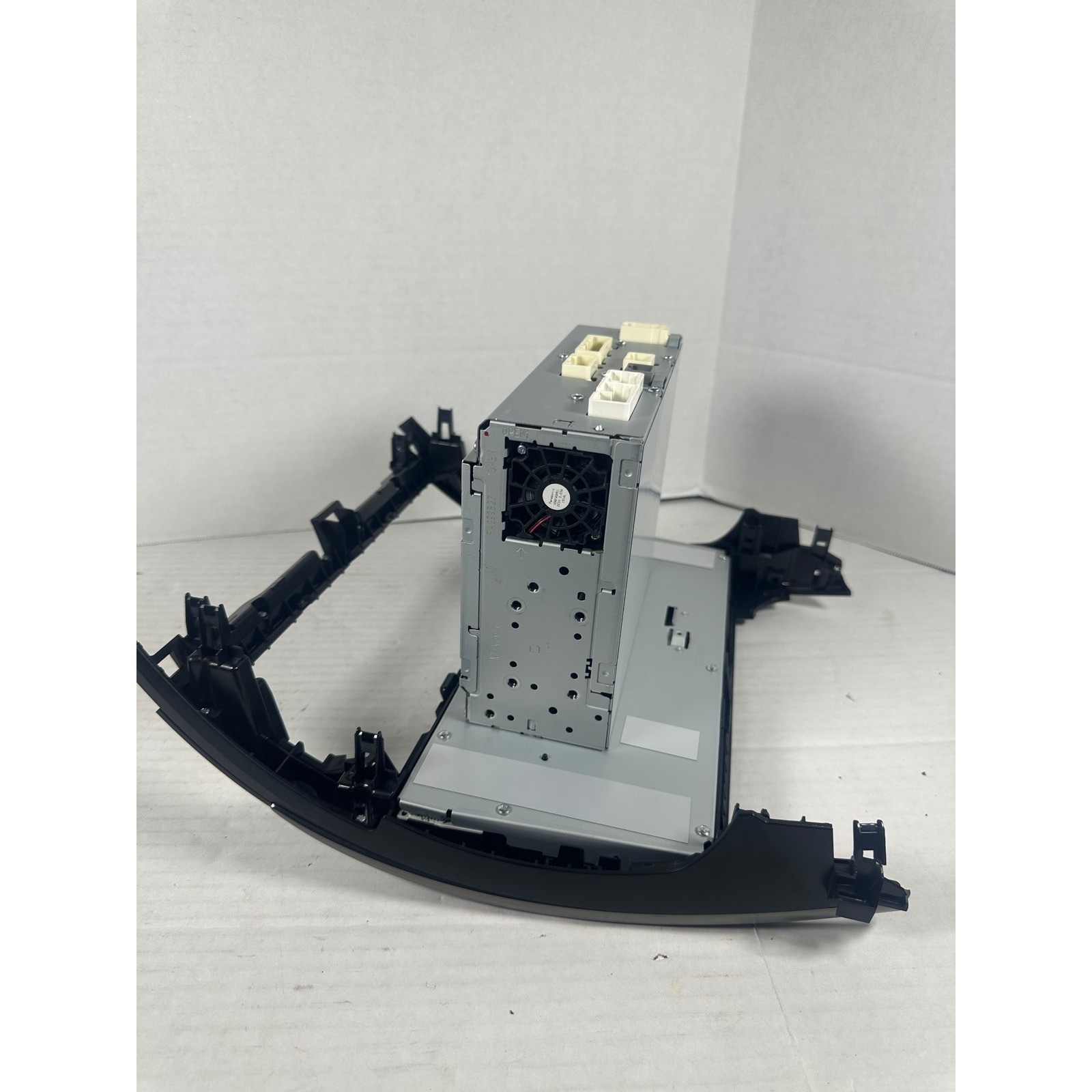 Toyota Camry Navigation Touchscreen CD Player GPS Radio 86140-06010 2012 2013