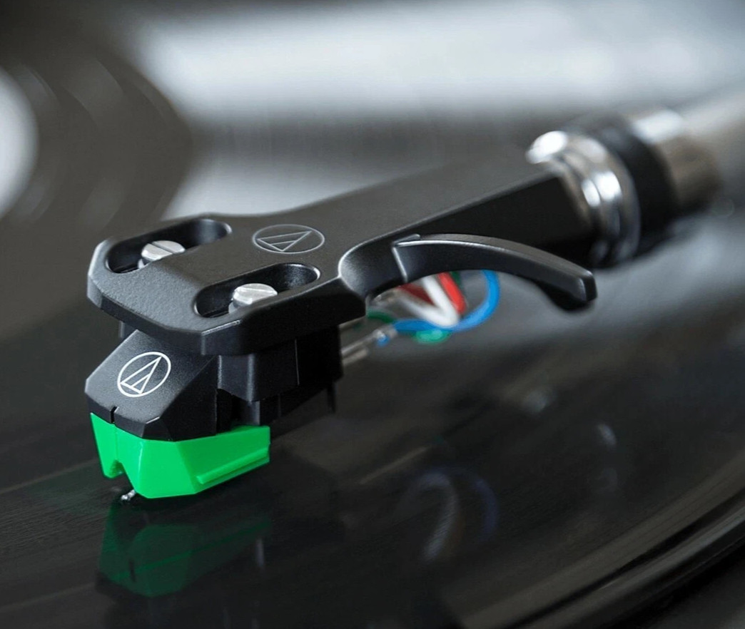 GENUINE OEM AT-VM95E PHONO CARTRIDGE WITH OEM ELLIPTICAL STYLUS + A FREEBIE!!!