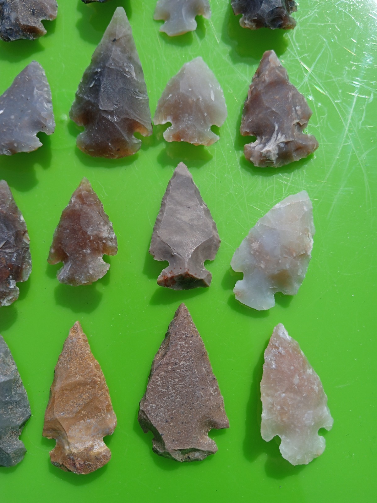 Lot Of 25 Modern Arrowheads! Agates & More! Flintknapping Art. S2