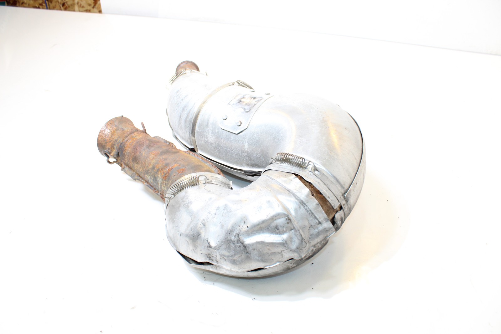 2011 Ski-doo Summit 600 Exhaust Expansion Chamber Pipe 514054559