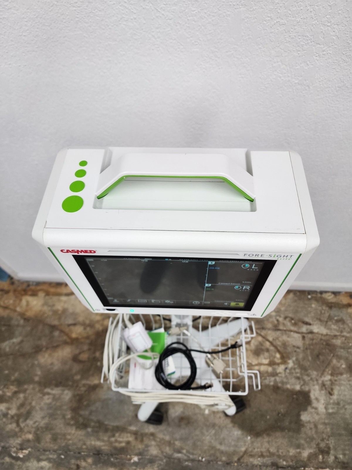 CasMed 01063000 Fore-Sight Elite Absolute Tissue Oximeter with Roller Stand