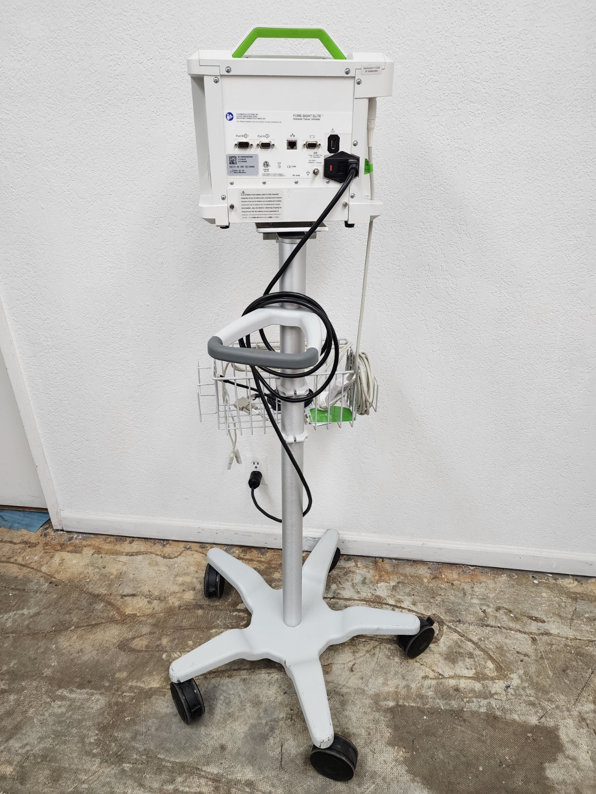 CasMed 01063000 Fore-Sight Elite Absolute Tissue Oximeter with Roller Stand