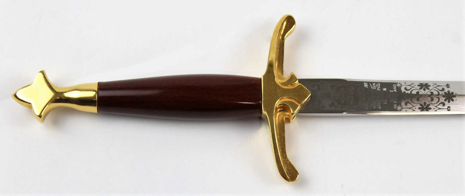 WILKINSON SWORD "BY APPOINTMENT" LONDON MADE IN ENGLAND PRESENTATION SWORD +CASE