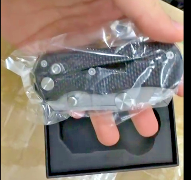 NEW Spring4th Sling Cutter Box cutter knife with button lock action. 440, G10