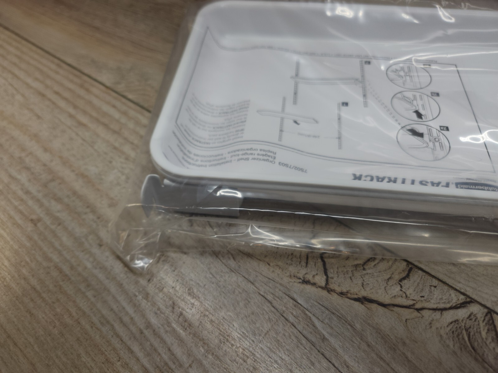 Rubbermaid FastTrack Closet Organizer Shelf 23.9 x 4.5 x 1.2