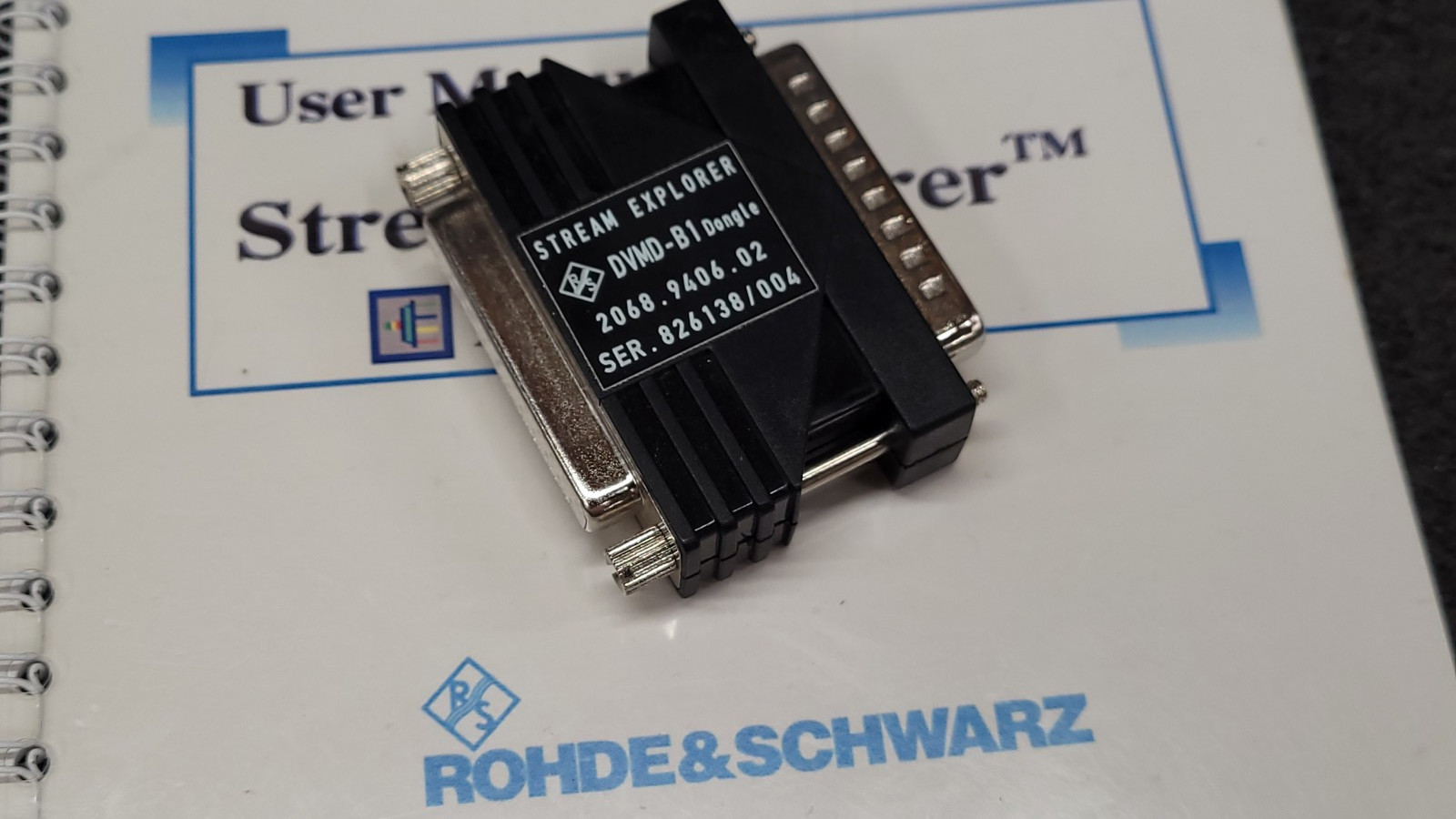 Rhode SCHWARZ DVMD-B1 DONGLE & Manual (Untested)
