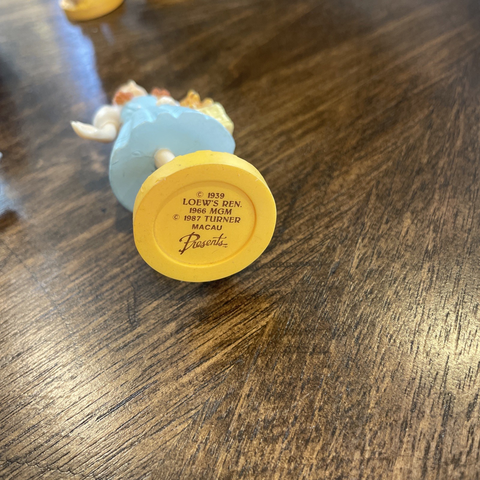 Vintage Wizard Of Oz Set Of 6 1939 Loew's Ren 1966 MGM 1987 Turner Macau Figures