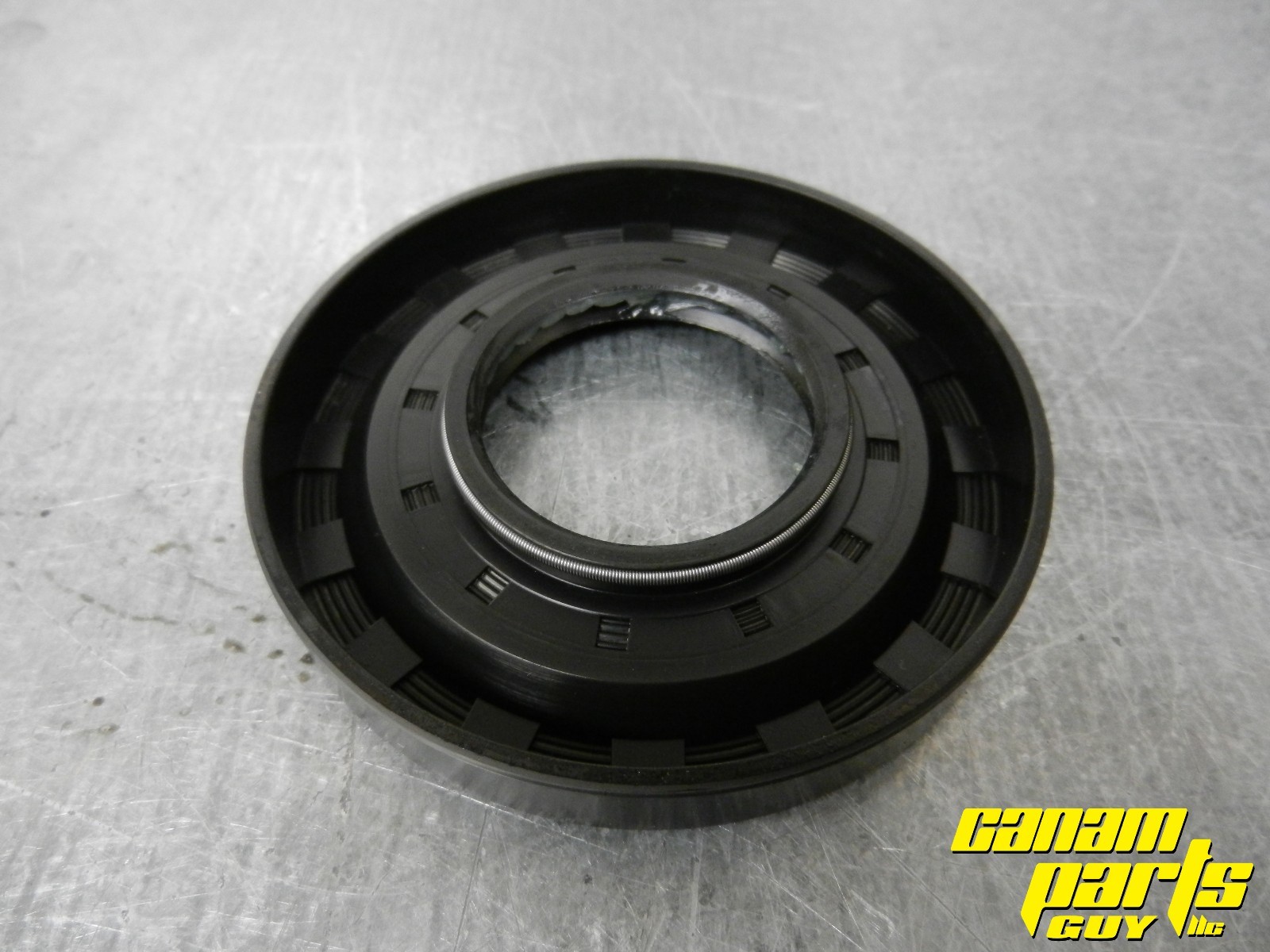 New OEM Can Am 2013-2018 Maverick Rear Differential Pinion Oil Seal 705502276