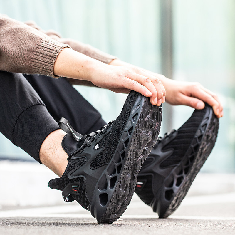 Mens' Sneakers Safety Work Shoes Steel Toe Anti-smash Boots Indestructible Shoes