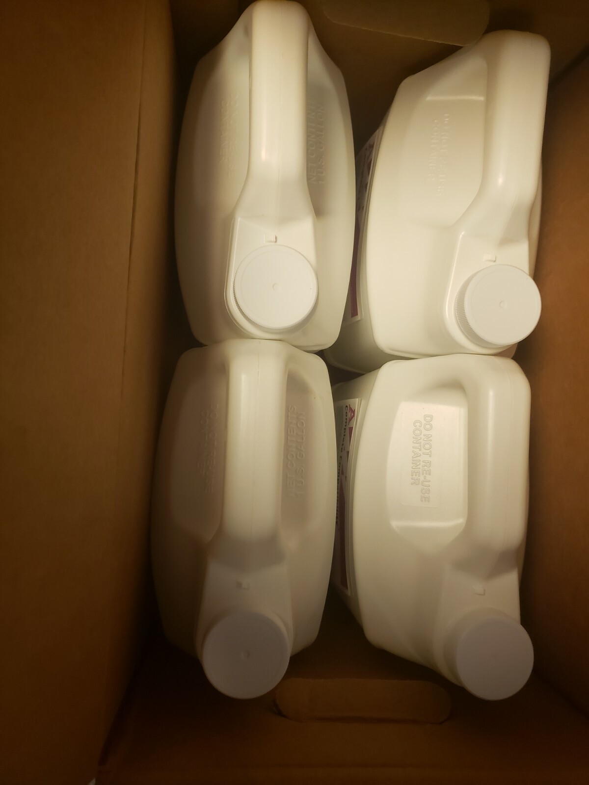 ADJUVANT COMPLETE COMPATIBILITY AGENT AND ACIDIFIER (4 X 1 GALLON BTLS PER LOT)