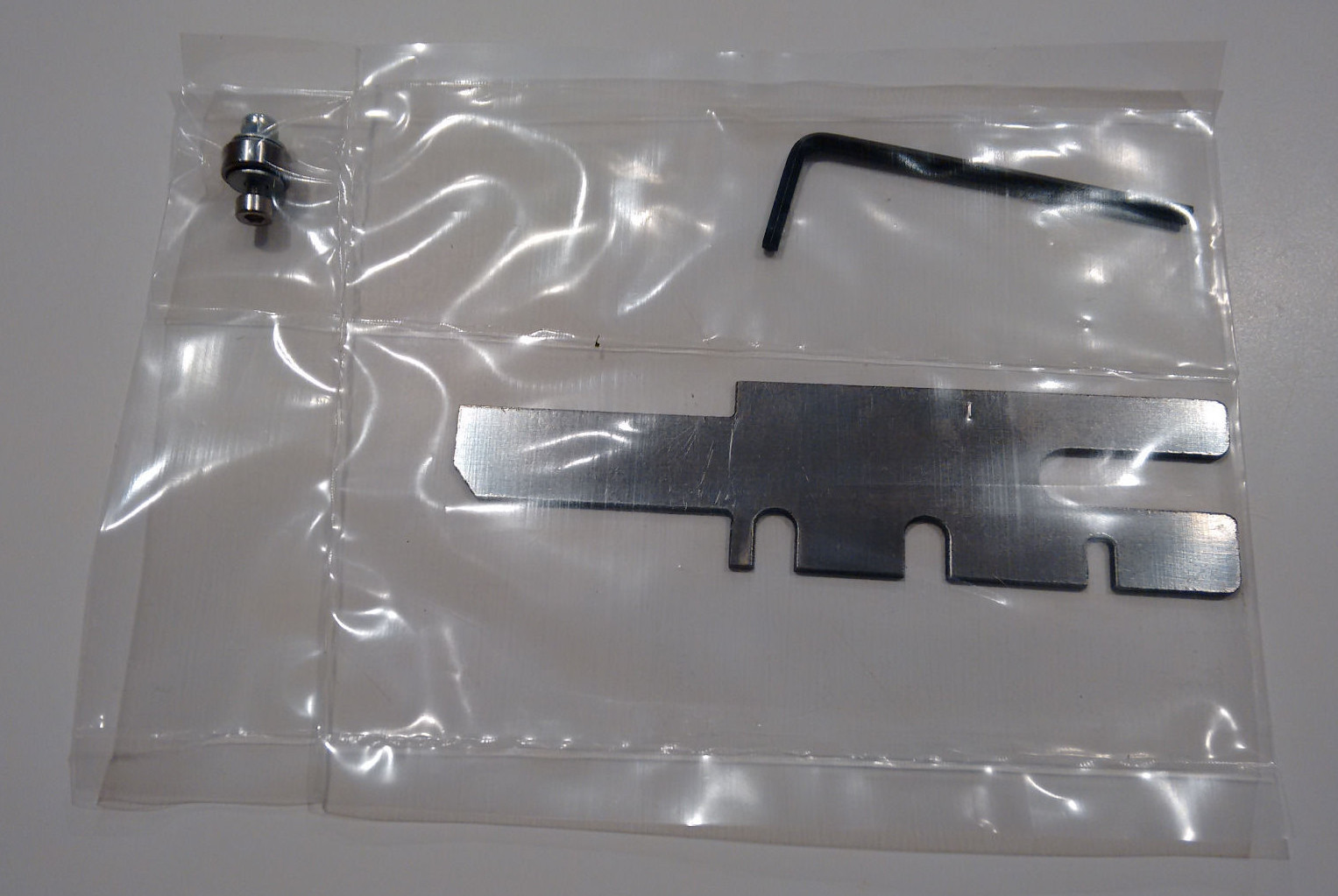 Dillon RL 550B/C Primer Track Bearing Plate W/Ball Bearing