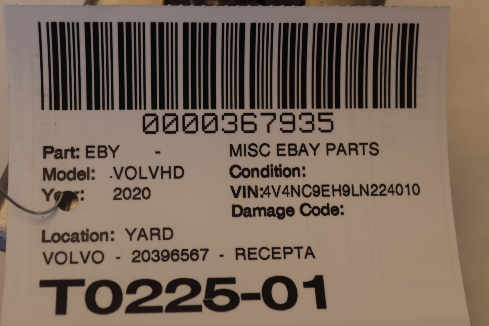 2018-2024 VOLVO VNL 760 / 860 POWER INVERTER SYSTEM RECEPTACLE BOX OEM