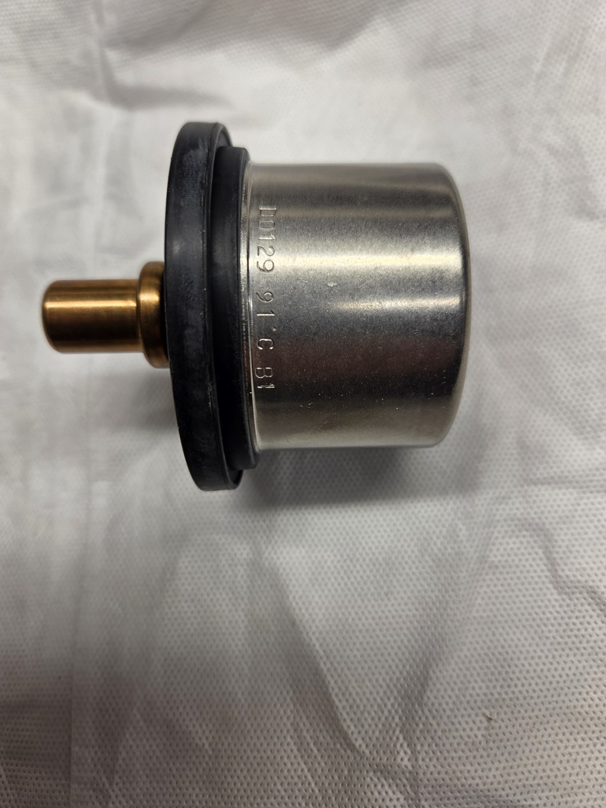 Paccar EPA13, MX13 Thermostat PART# 2124041PE