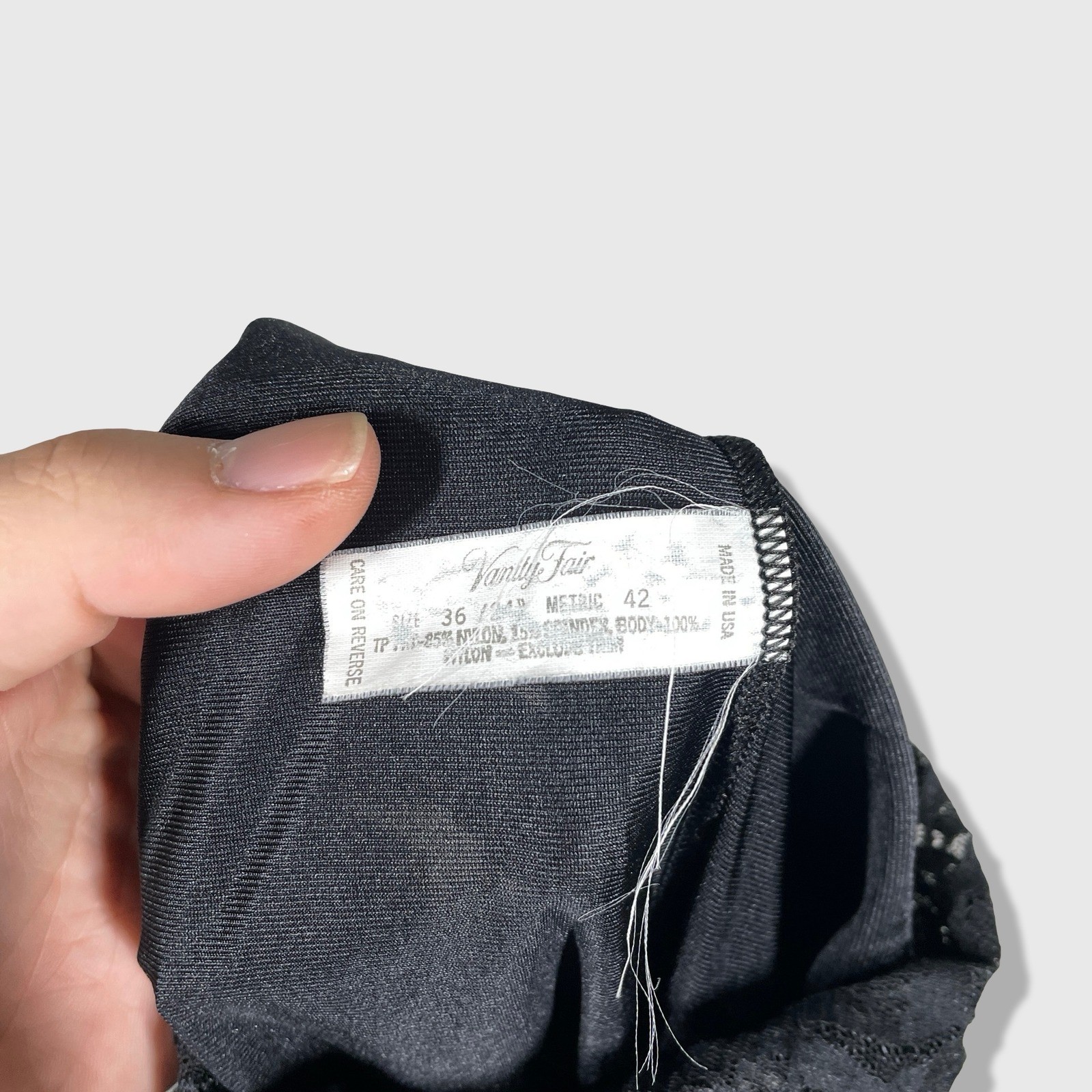 Vanity Fair Full Slip Lingerie Womens 36 Black Lace Trim Vintage Luxury