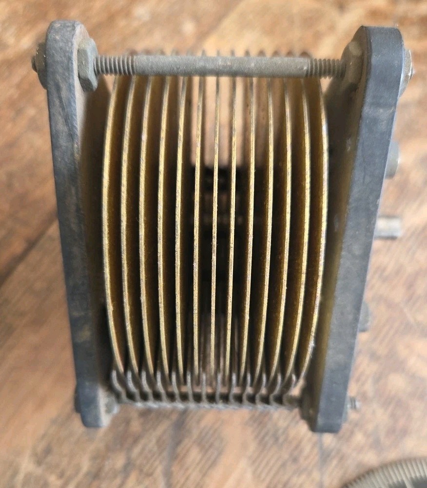 Vintage Lot Of Radio Tuning Condensers, Rheostats, Knobs Etc. Early Radios