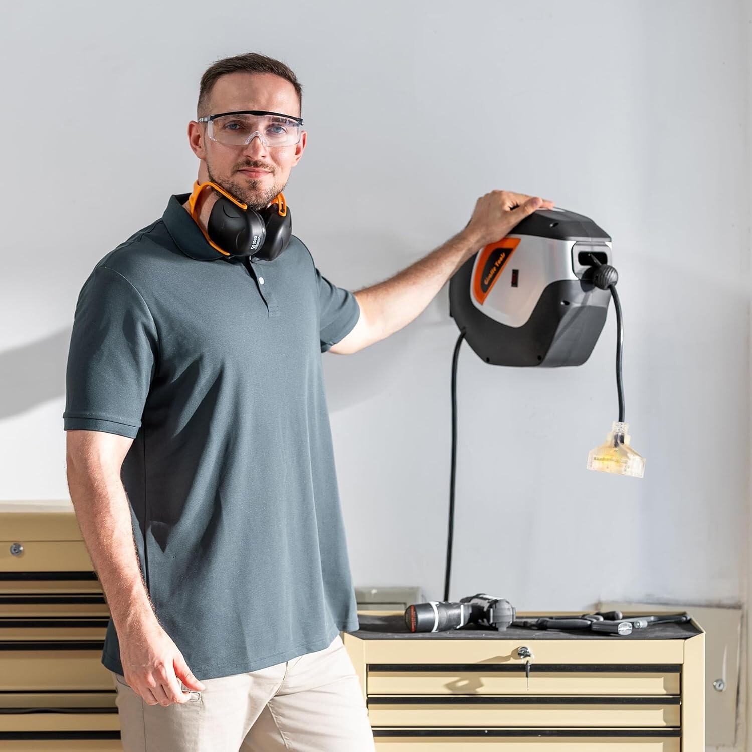 Giraffe Tools Retractable Power Cord Reel 12AWG/3C SJTOW Extension Cord Reel 50'