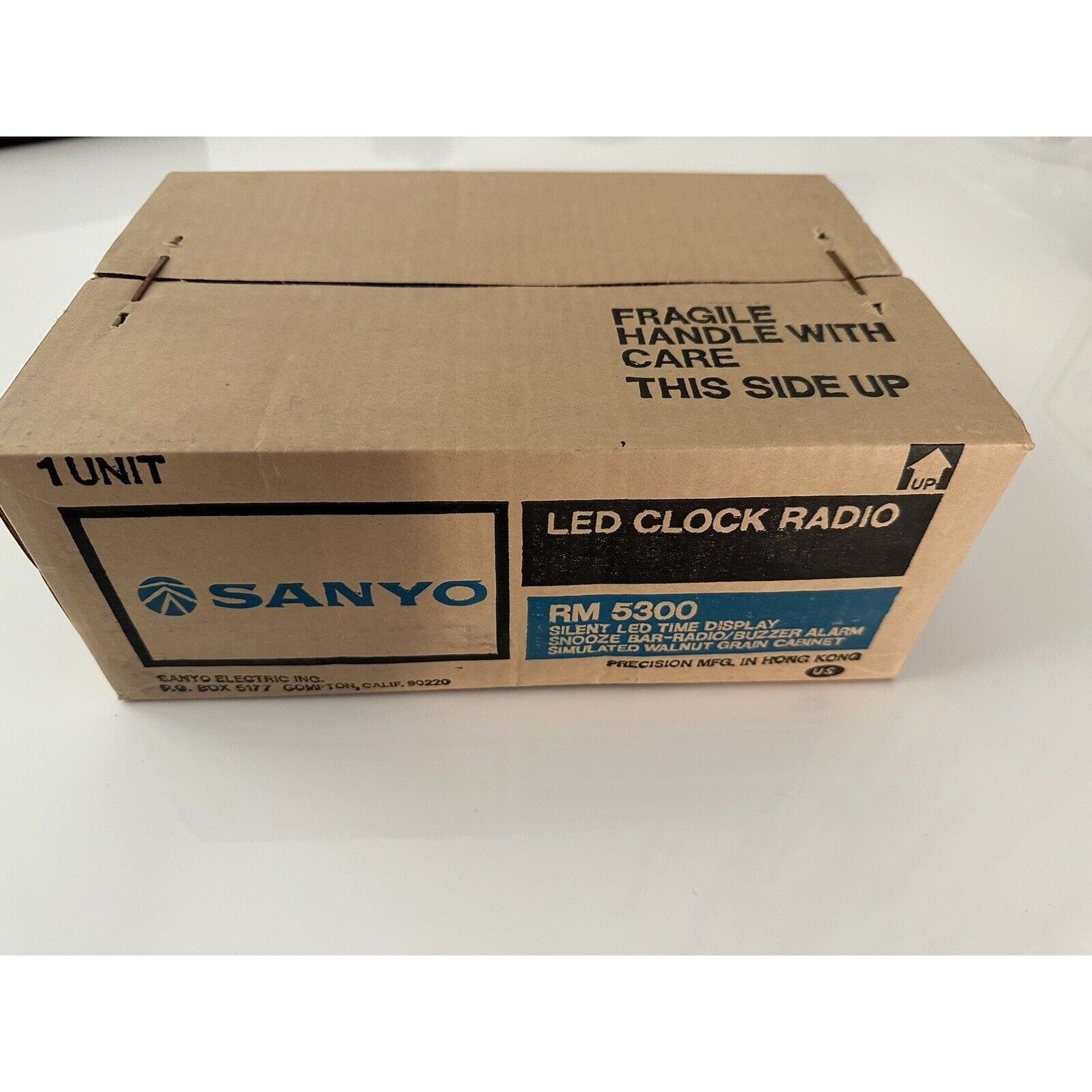 VINTAGE *NEW* 1980's Sanyo RM 5300 Walnut LED Alarm Clock Radio