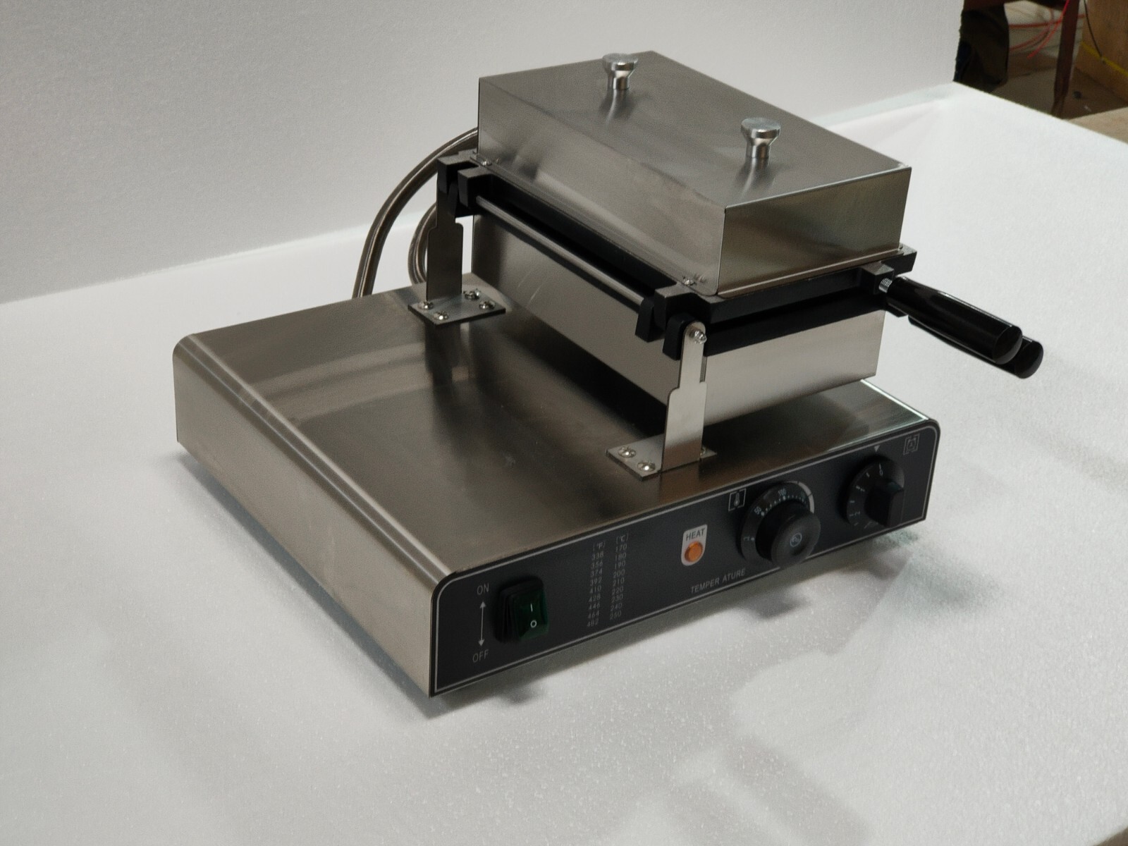 Kolice Commercial Strange Shape Waffle Maker Waffle Machine-3 grills