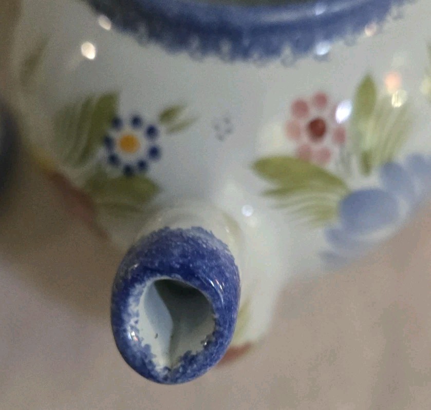 Vintage Henriot Quimper HB French Faience Fleuri Royal Teapot Cottagecore MINT