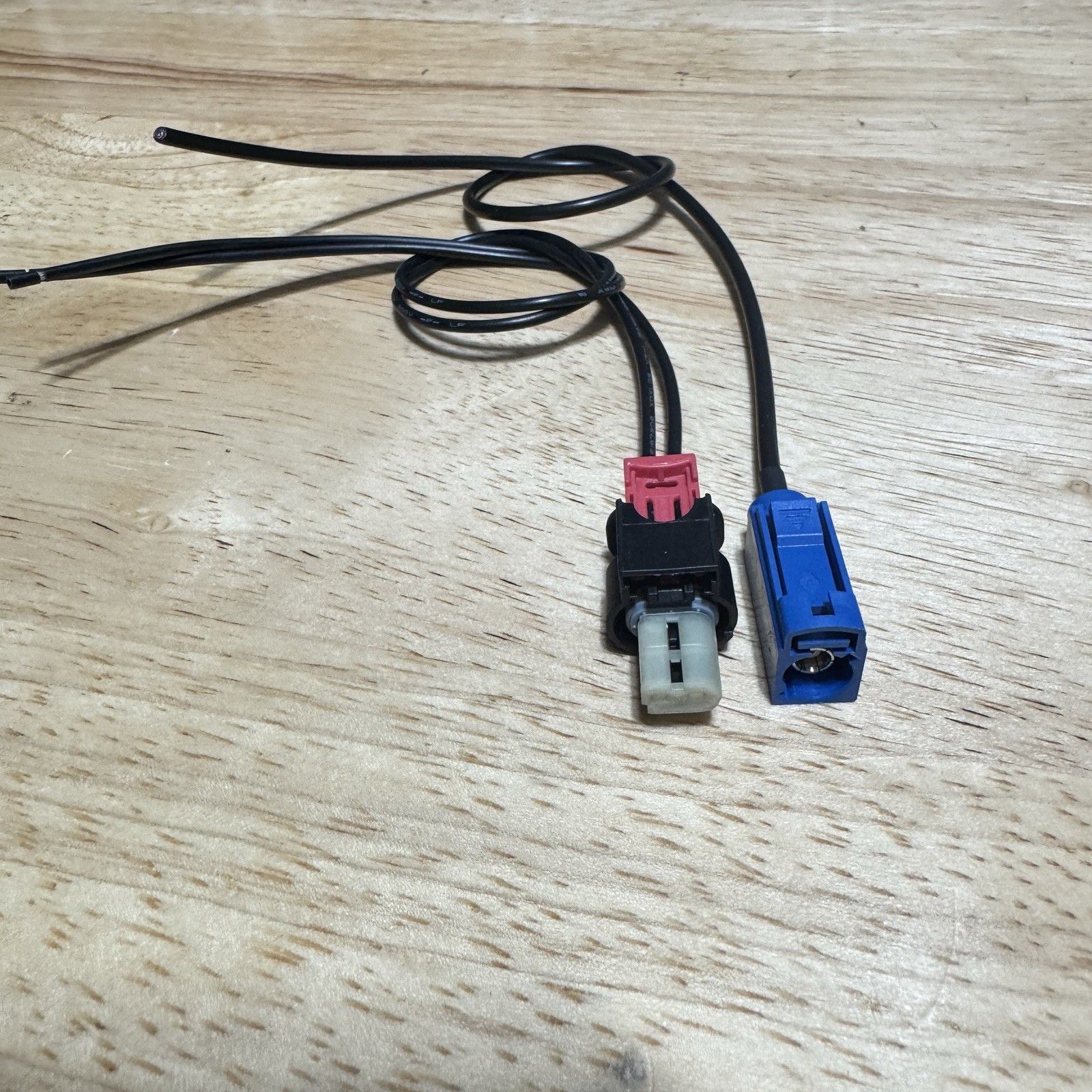 Front Blinker Camera Connector Set, for 2023-2025 Tesla Model 3, Y, 187328300A