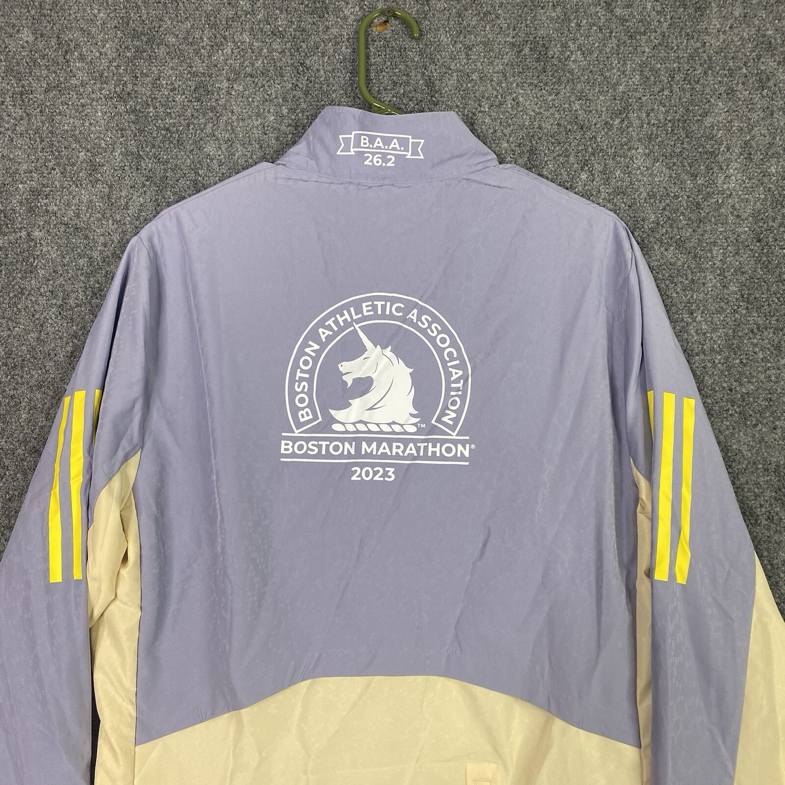 Adidas 2023 Boston Marathon Celebration Jacket Mens Medium Running HY0263 - New