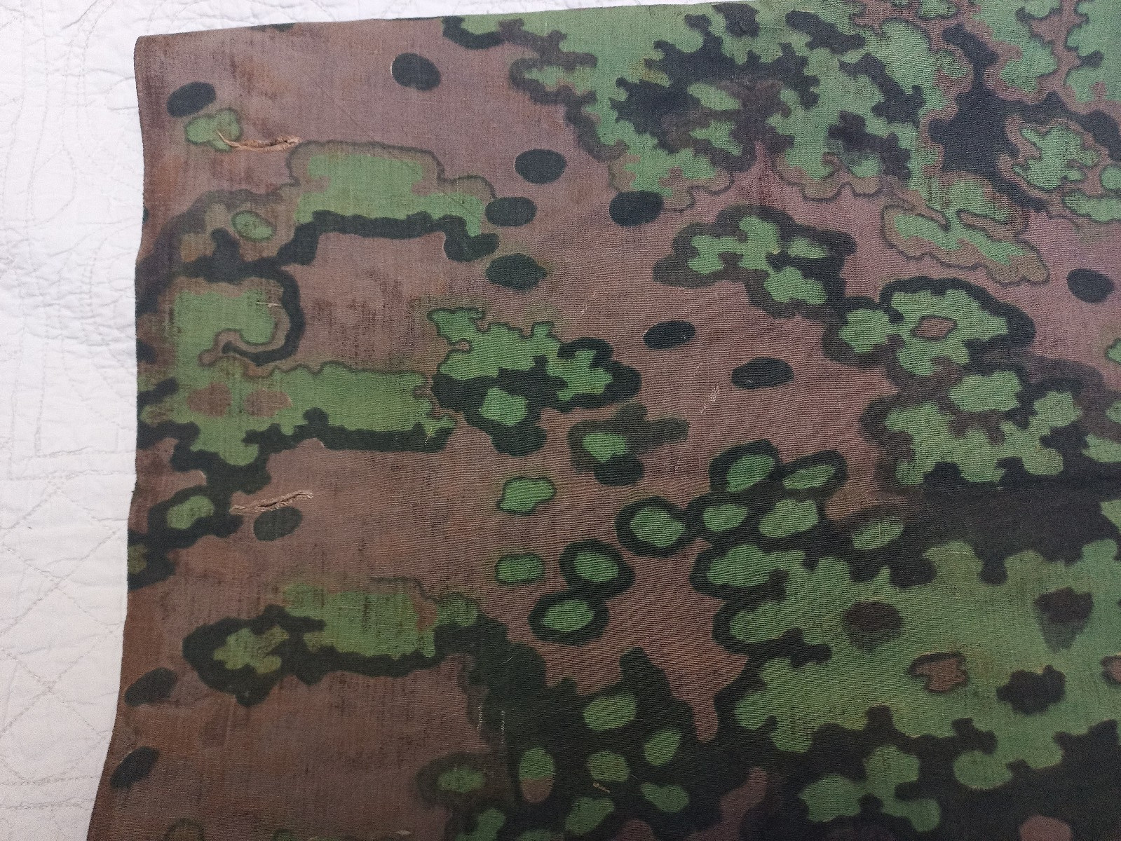 100% Original WWll Waffen SS camouflage material Oak-B pattern 20.5" X 17.5"