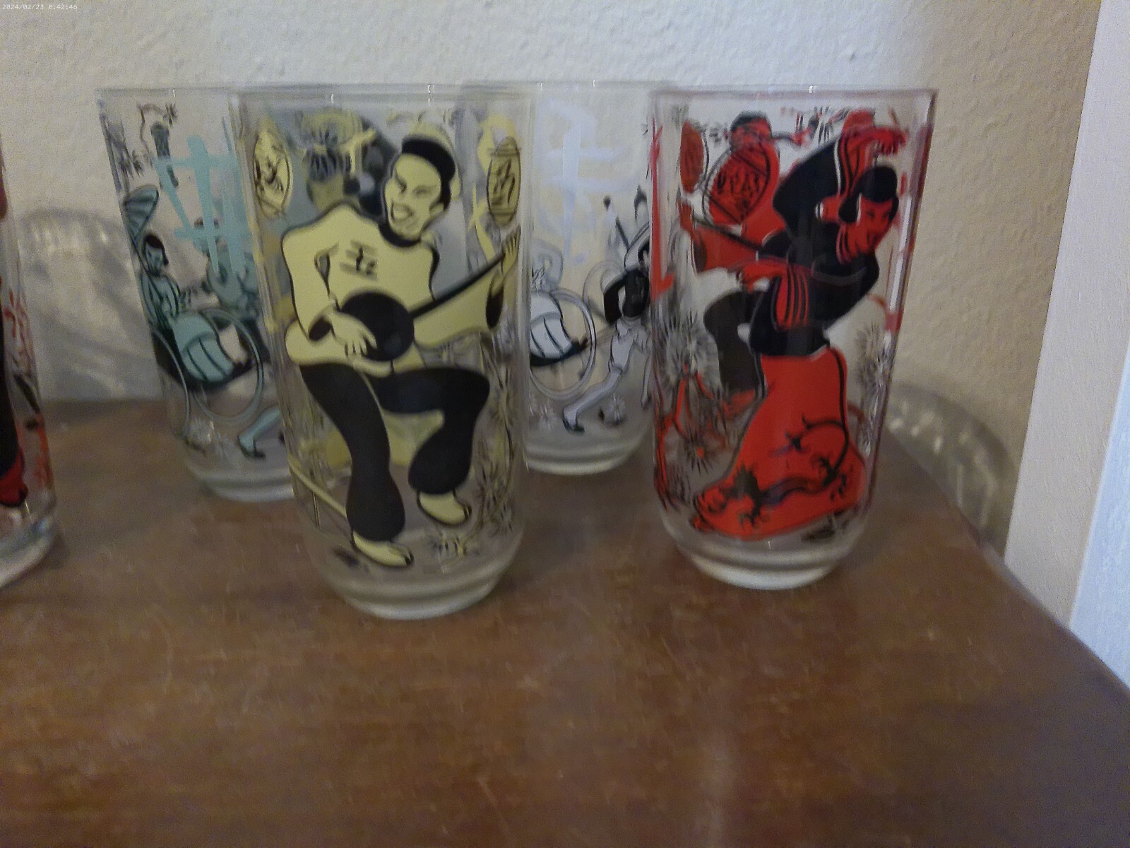 Vintage Mid Century Oriental Asian Design Cocktail Shaker and Eight Glasses