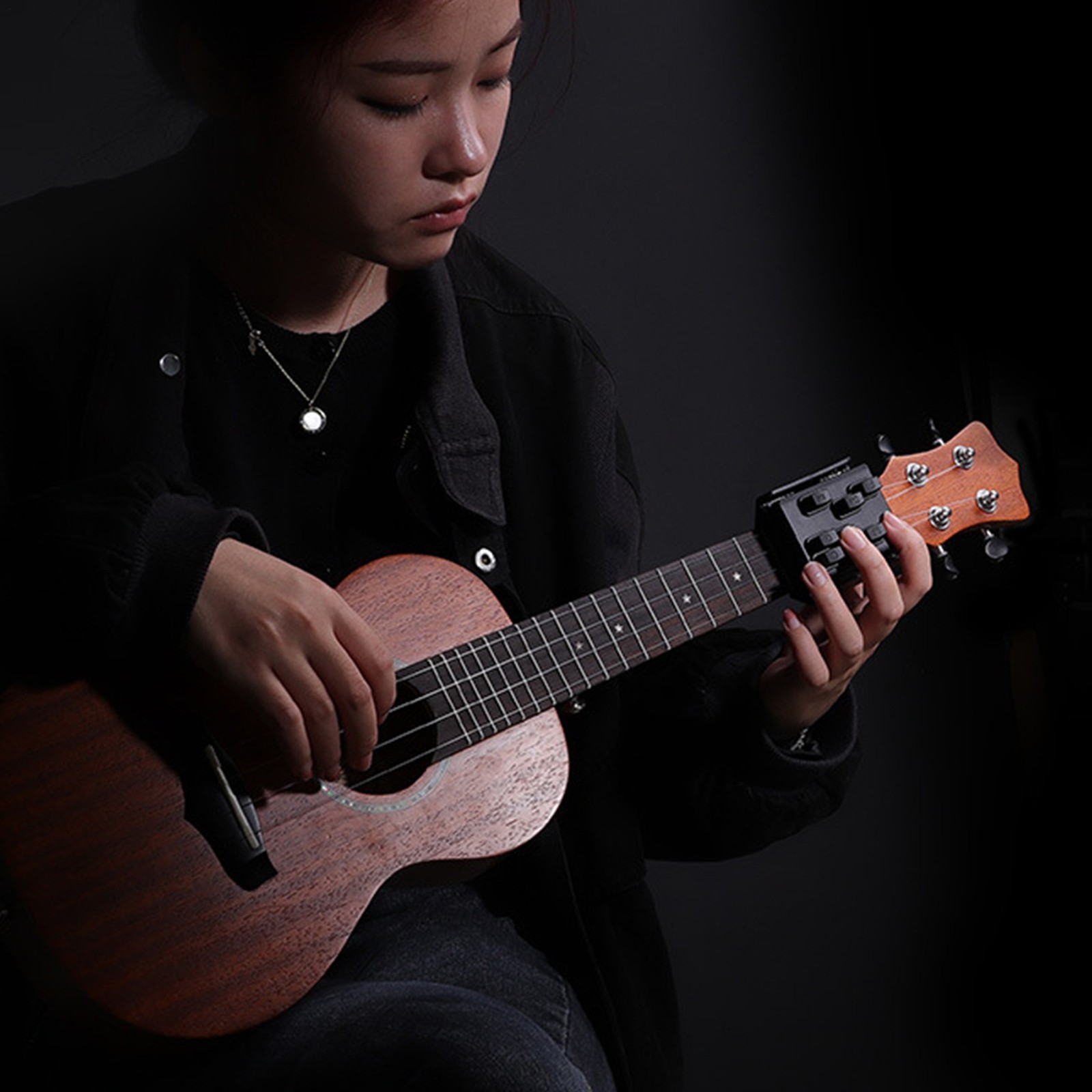 Guitar Chord Helper Ukulele Attachment Chord Presser Guitar Trainer 23-26 Inches