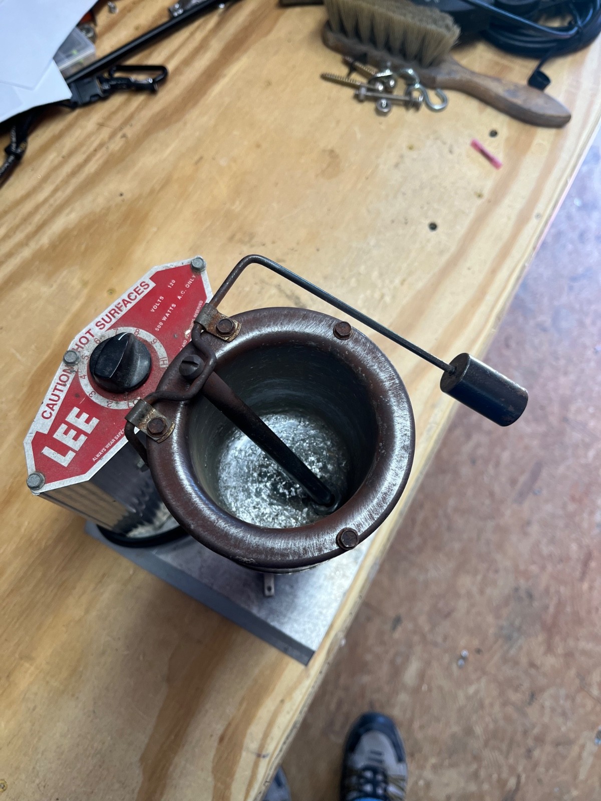 Lee Precision Electric Metal Melter  110 volts